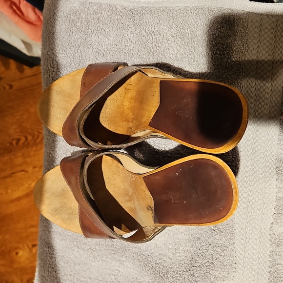 Michael Michael Kors wood leather heels size 8 sandals - Picture 5 of 8